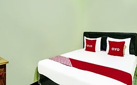 OYO 2708 Hotel Kemuning Syariah